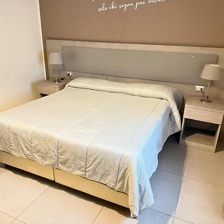 Aereoparking ナポリ